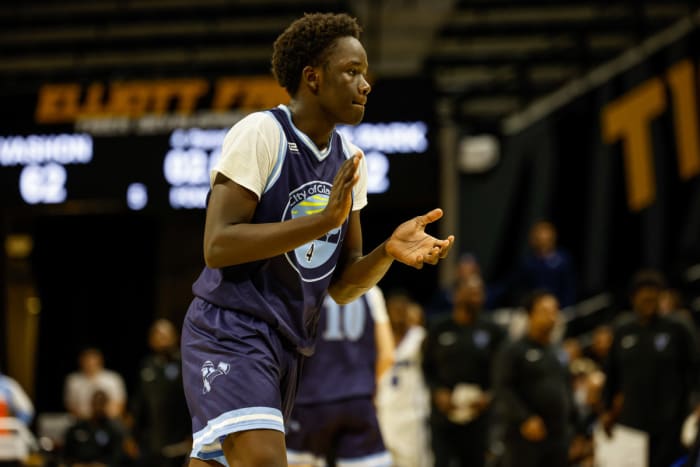 Oak Park - Vashon Missouri boys basketball Dec 9 2023 Nate Latsch-13